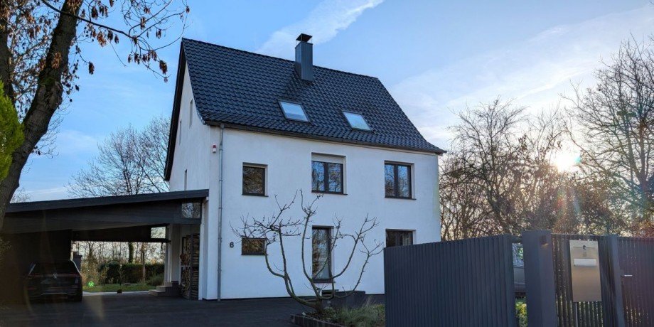 Hausvorderseite Einfamilienhaus K�ln