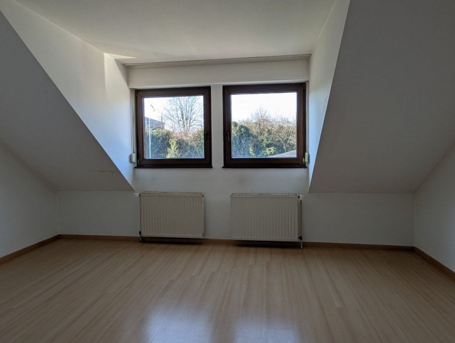 Schlafzimmer Doppelhaush�lfte Erftstadt-Erp